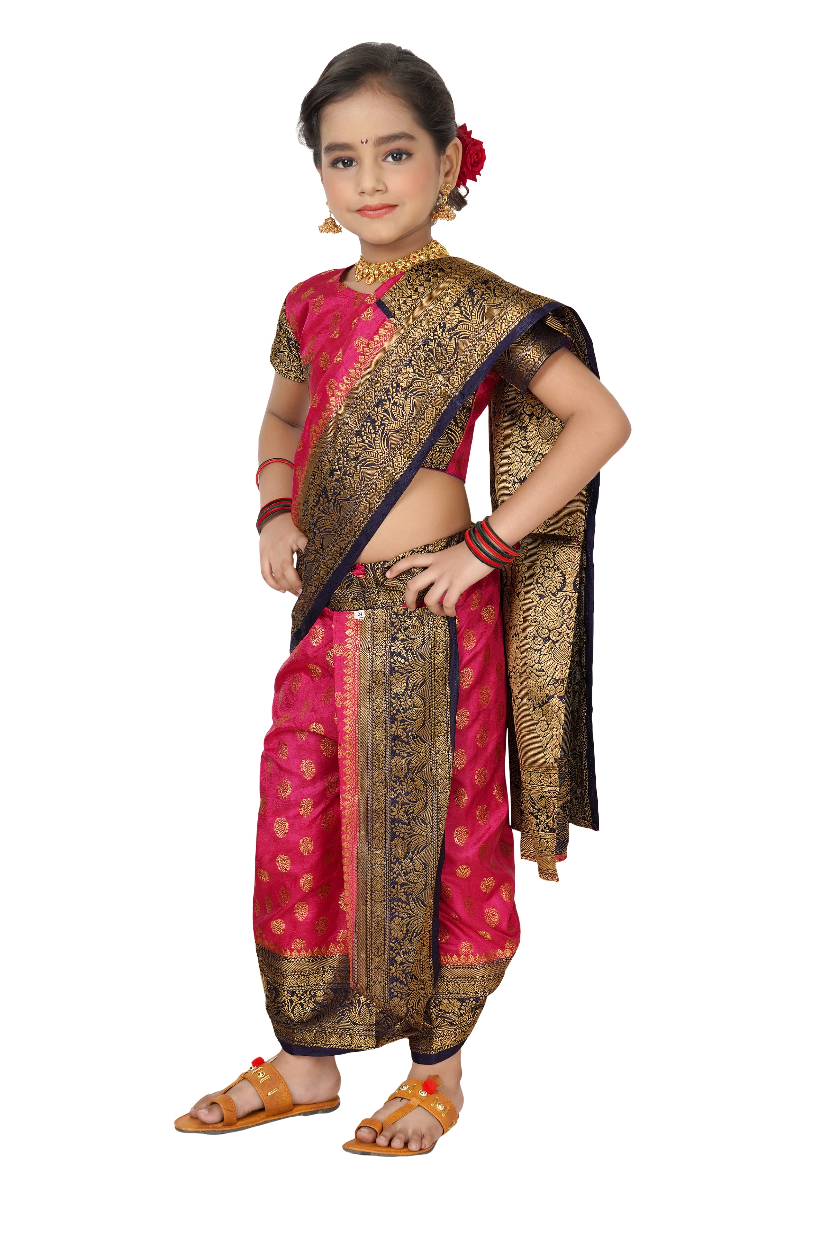 Girl's Green Khunn Nauvari Saree at Rs 3400.00 | Nauvari Saree | ID:  25600142748