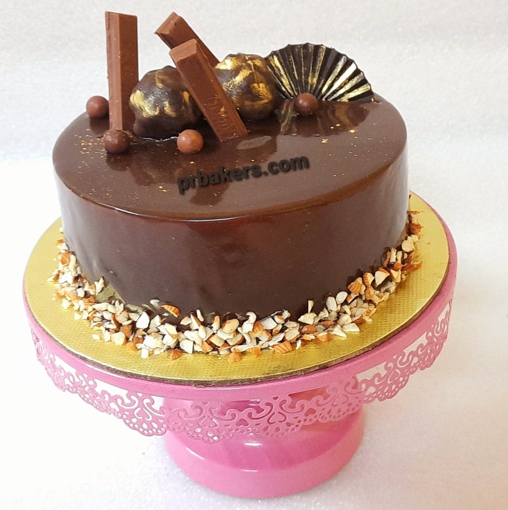 Buy Ferrero Rocher Cake Oman | Best Ferrero Rocher Cake in Oman | Modern  Oman Bakery