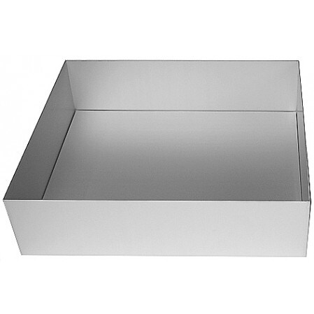 square baking tin