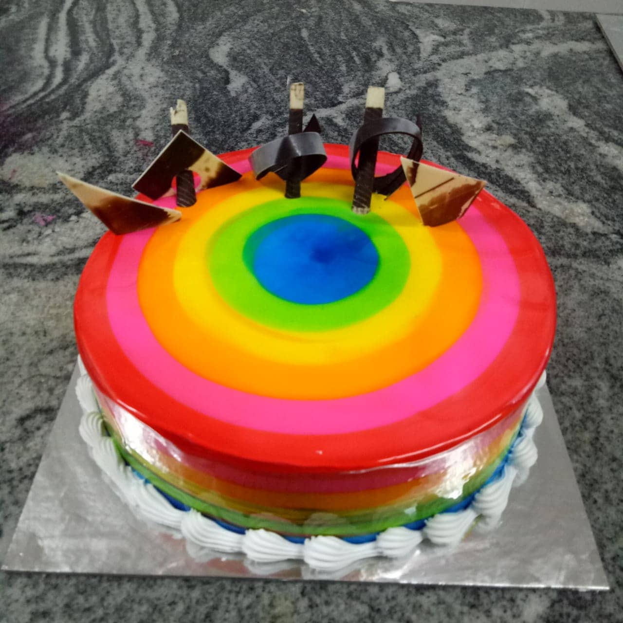 RAINBOW UNICORN CAKE