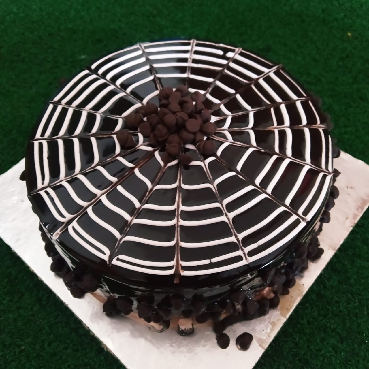 Jual Moka Choco Crunch Cake - Mini 10 cm - Kota Bandung - V&mom Homemade  Pastry Official | Tokopedia