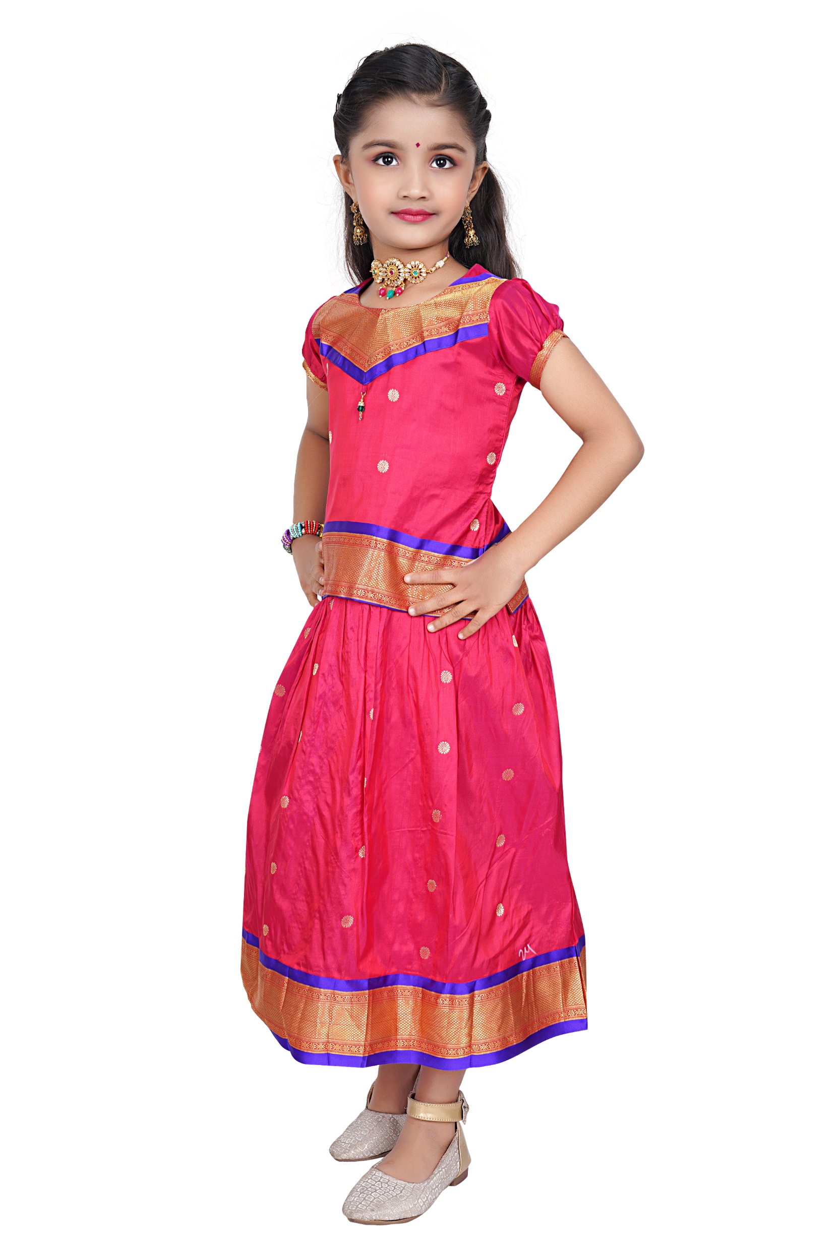 Parrot green pure banaras brocade parkar with dark pink puffed sleeves –  Soyara Ethnics Studio