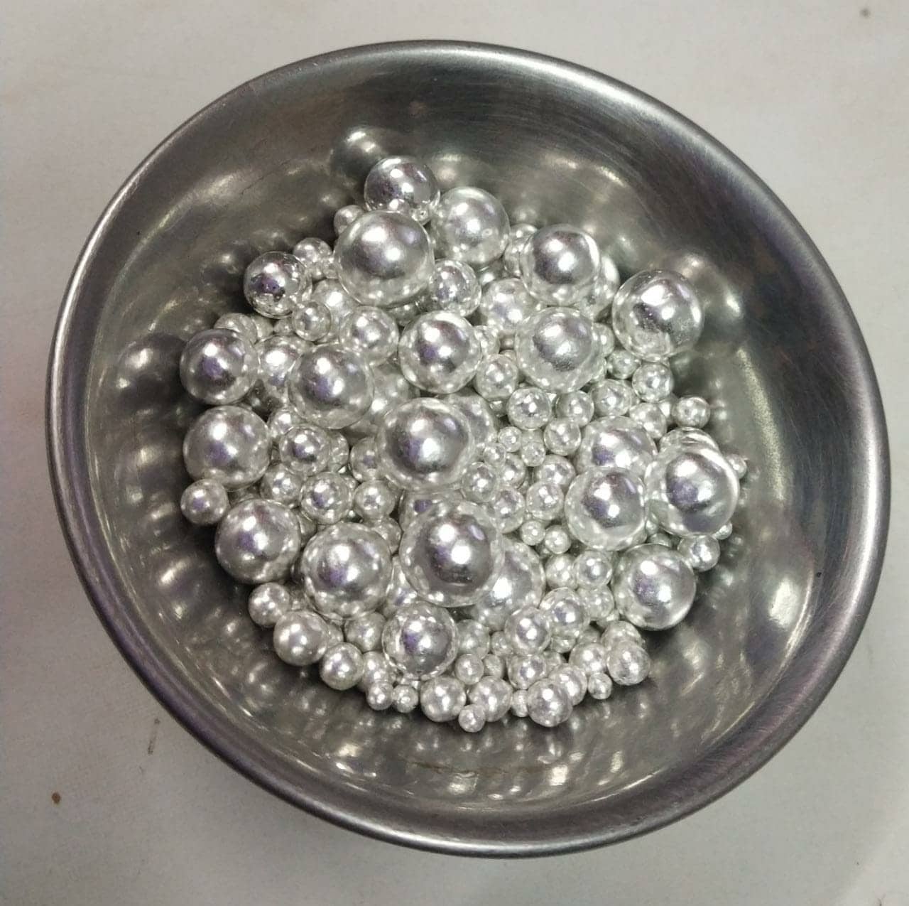 Buy Silver Balls for Cake Decorati - Lowest price in India| GlowRoad