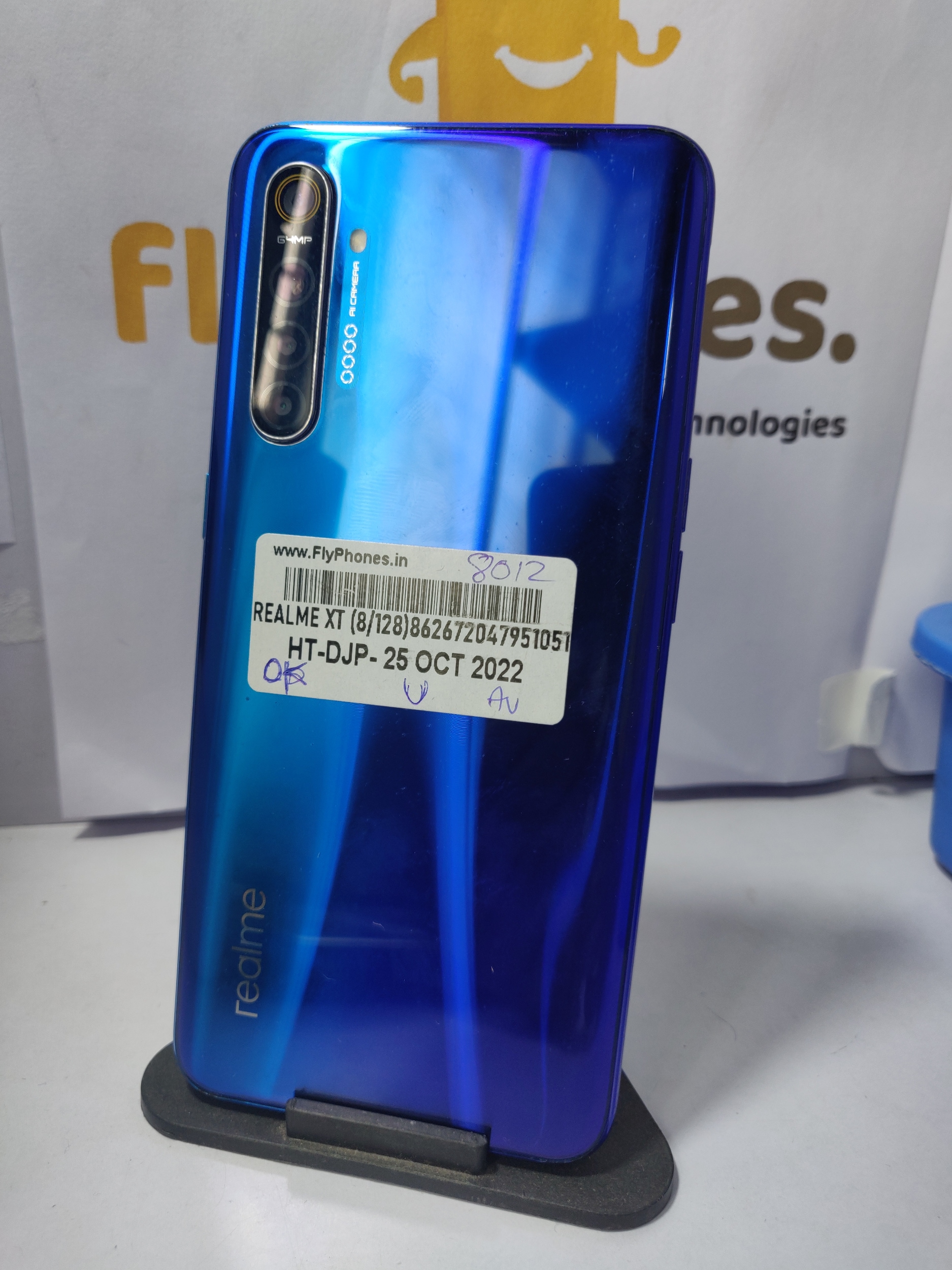 realme xt 8 128