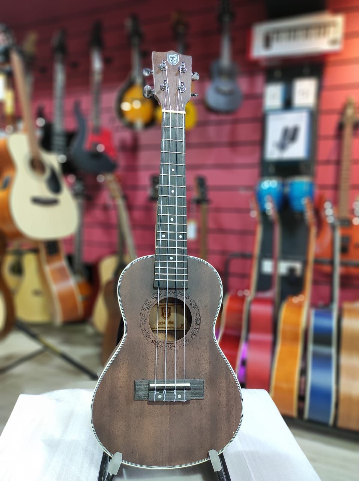 Techno ukulele deals